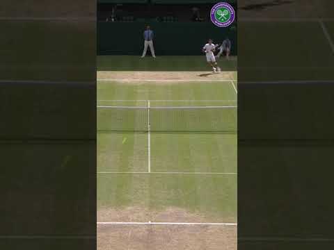 Battle of the backhands - Tsonga v Djokovic 💪