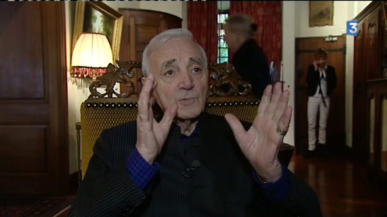 Charles Aznavour : une de ses chansons parlera-t-elle de Beaune?
